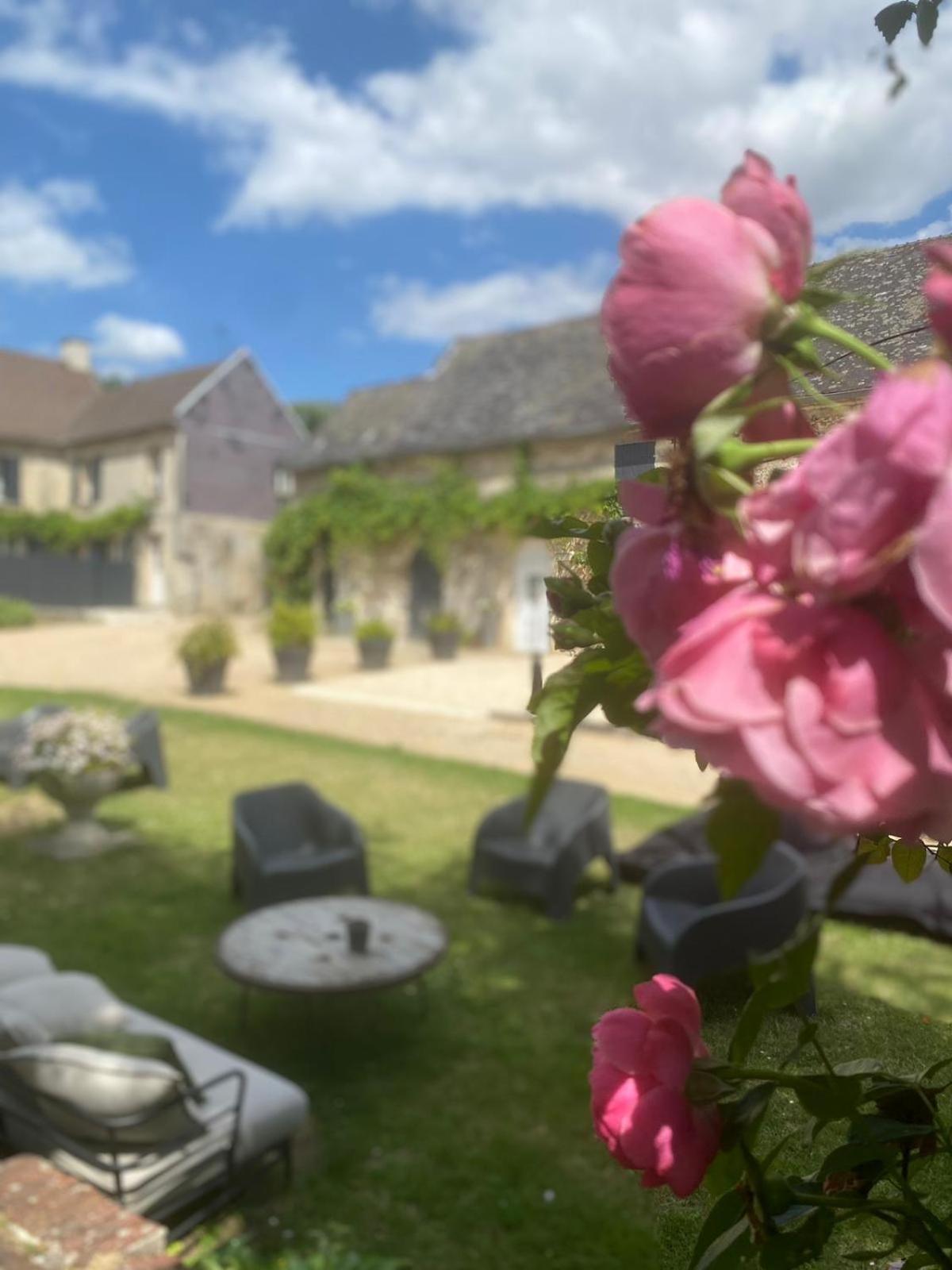 La Ferme De Valeuse Bed & Breakfast Morienval Exterior photo