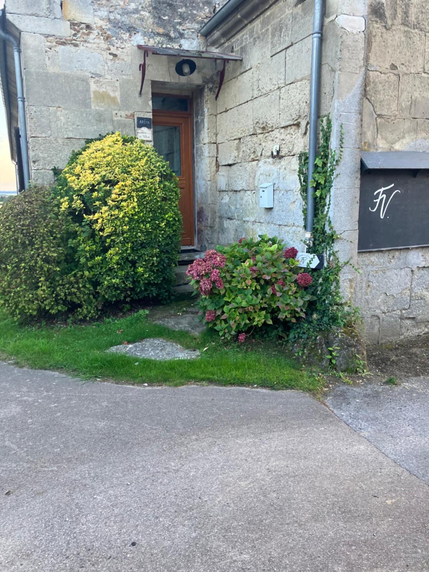La Ferme De Valeuse Bed & Breakfast Morienval Exterior photo
